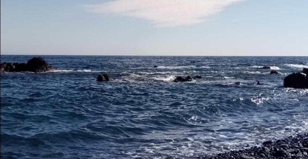 Blue Sea. Tony Frias. Las Eras. Arico - Tenerife. Arico el Nuevo Esterno foto