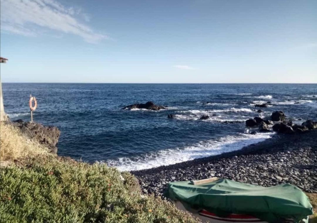 Blue Sea. Tony Frias. Las Eras. Arico - Tenerife. Arico el Nuevo Esterno foto