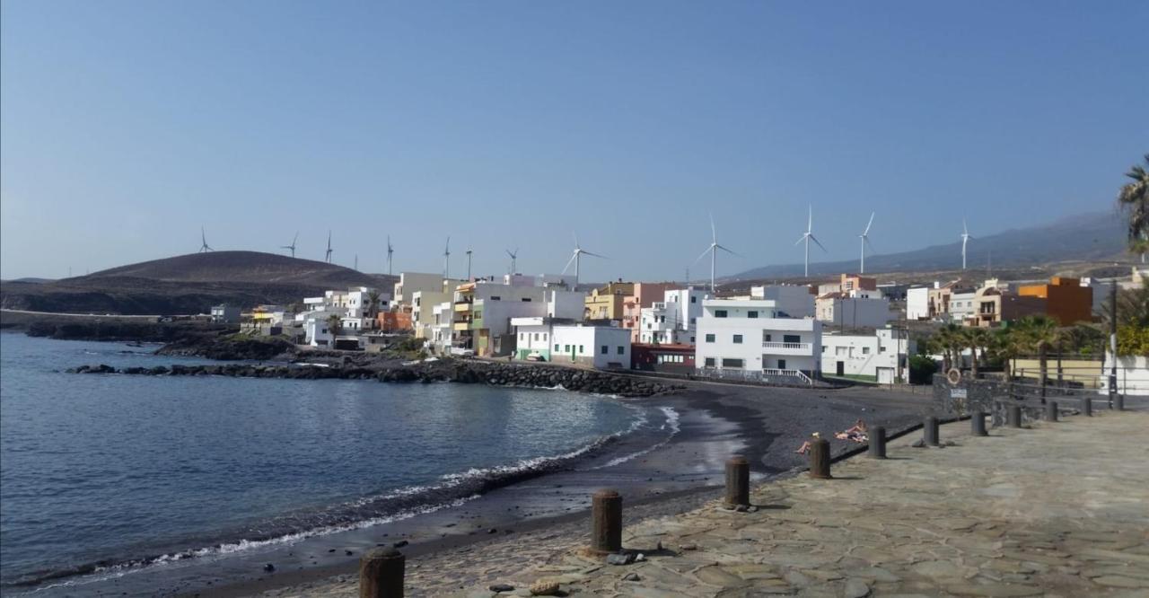 Blue Sea. Tony Frias. Las Eras. Arico - Tenerife. Arico el Nuevo Esterno foto