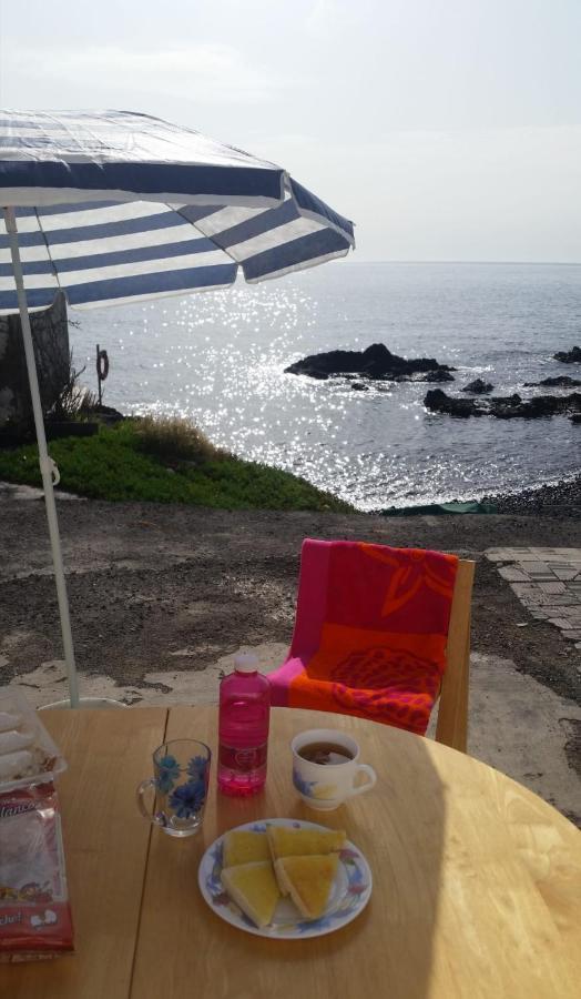 Blue Sea. Tony Frias. Las Eras. Arico - Tenerife. Arico el Nuevo Esterno foto